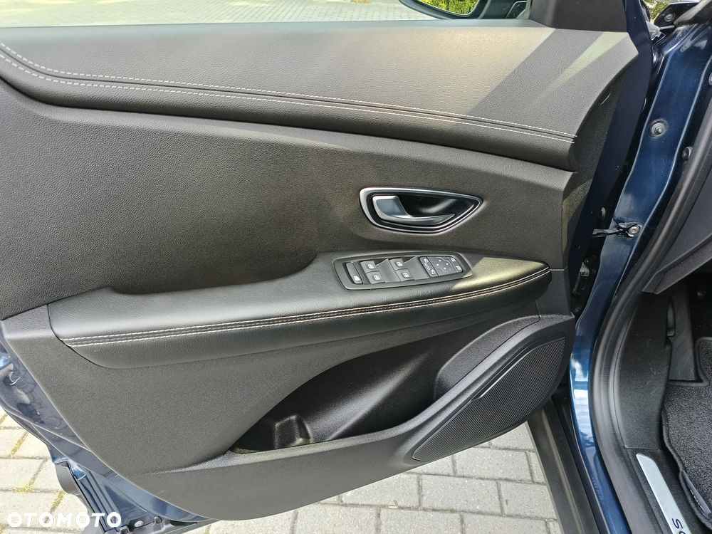 Renault Scenic - 22