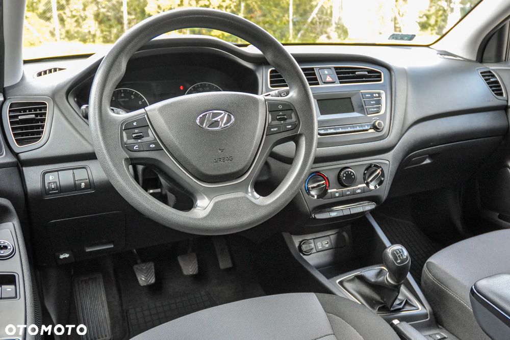 Hyundai i20 - 9