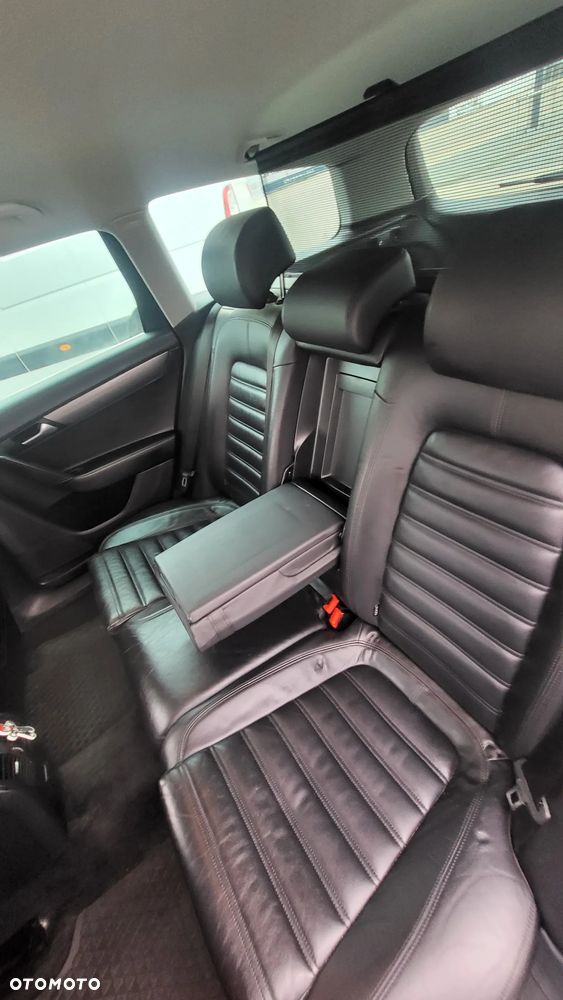 Volkswagen Passat 2.0 TDI Highline R-Style DSG - 15