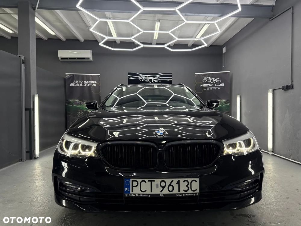 BMW Seria 5 520d Touring Sport Line - 6