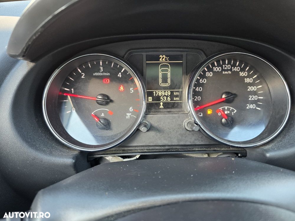 Nissan Qashqai 1.5 dCi DPF 360 - 7