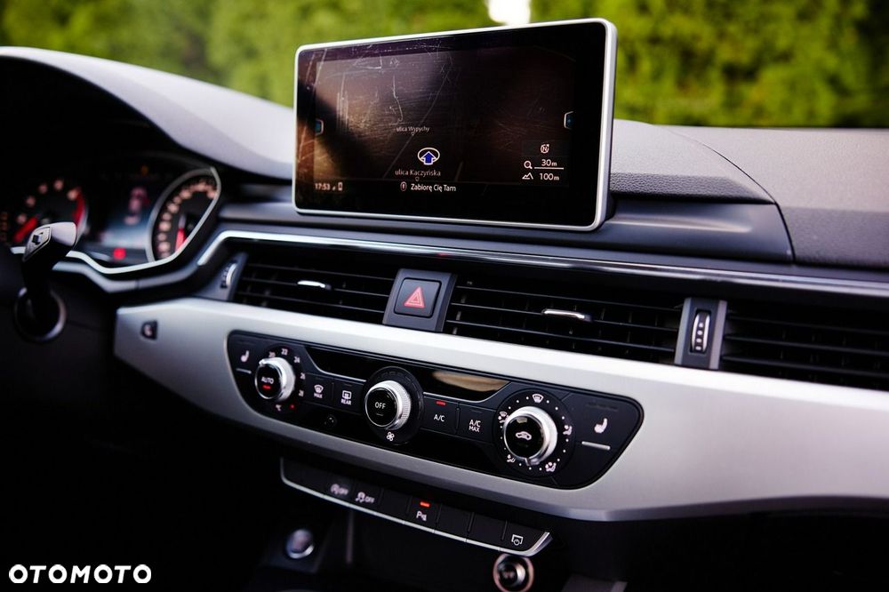Audi A4 Limousine - 37