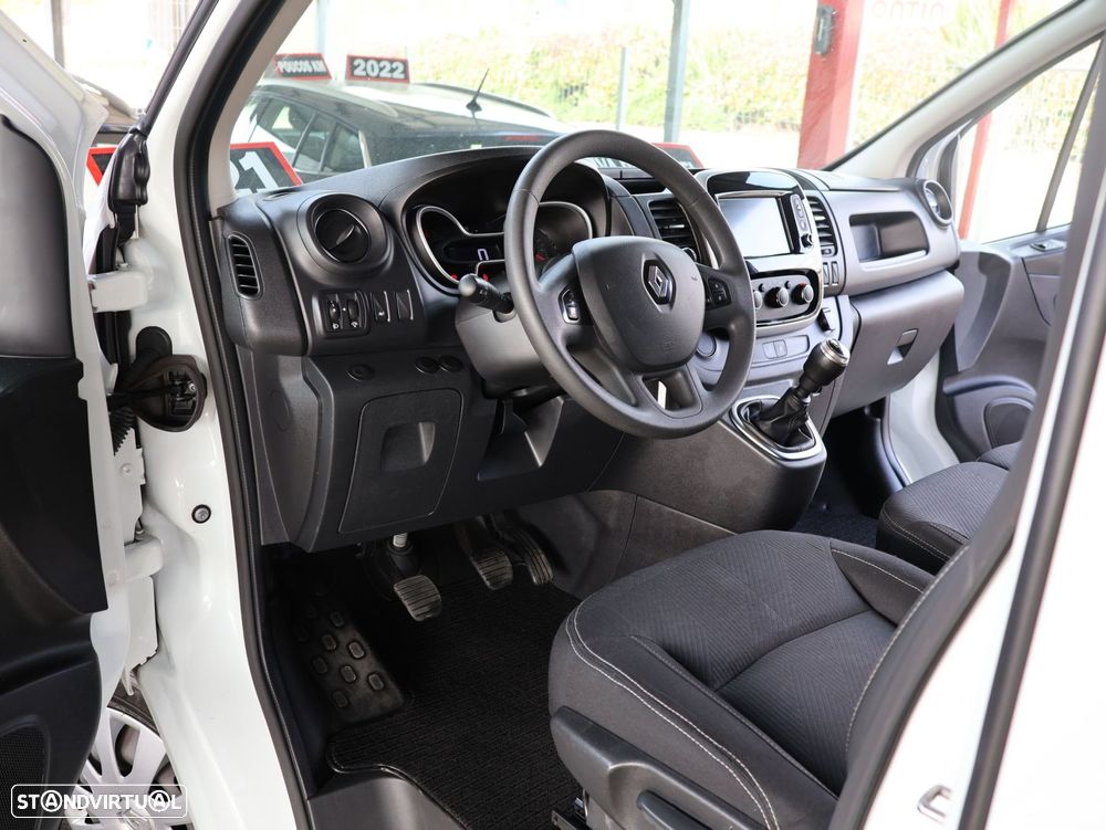 Renault Trafic 2.0 dCi L1H1 1.0T - 35