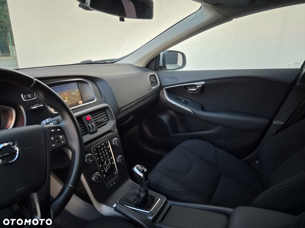 Volvo V40 D2 Kinetic - 21