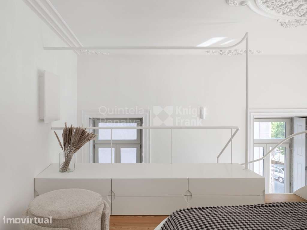 Apartamento T1+1 mezzanine com varanda junto ao Rio Douro - Grande imagem: 4/50