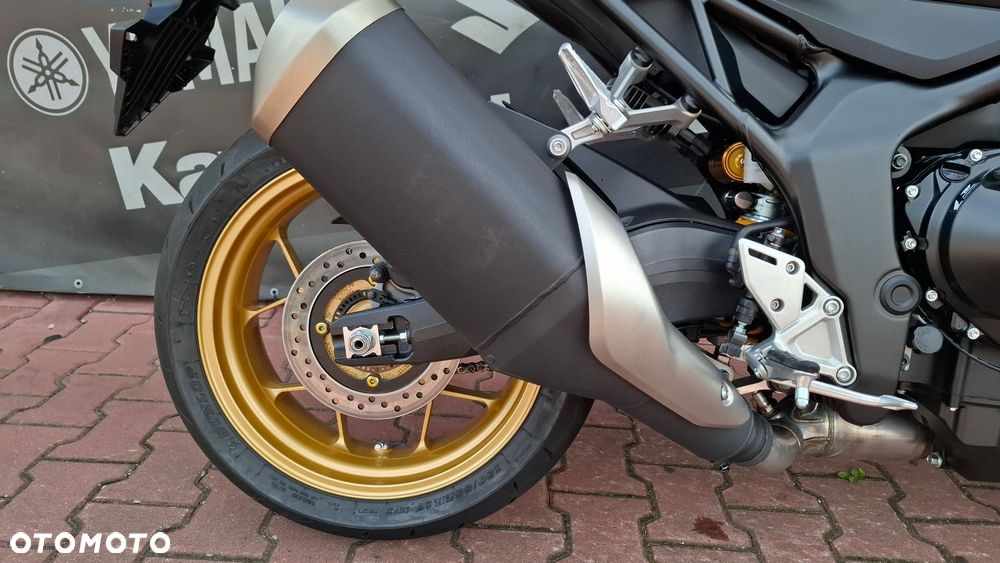 Honda CB - 8