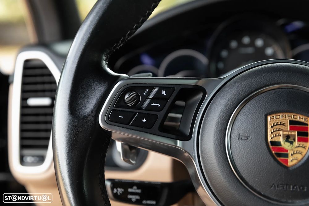 Porsche Cayenne E-Hybrid - 17