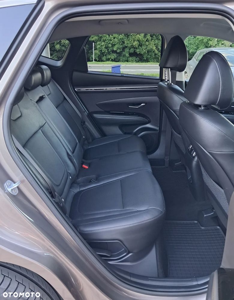 Hyundai Tucson 1.6 T-GDi 48V-Hybrid 2WD DCT Blackline - 13