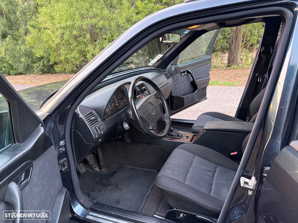 Mercedes-Benz C 220 D Classic - 11