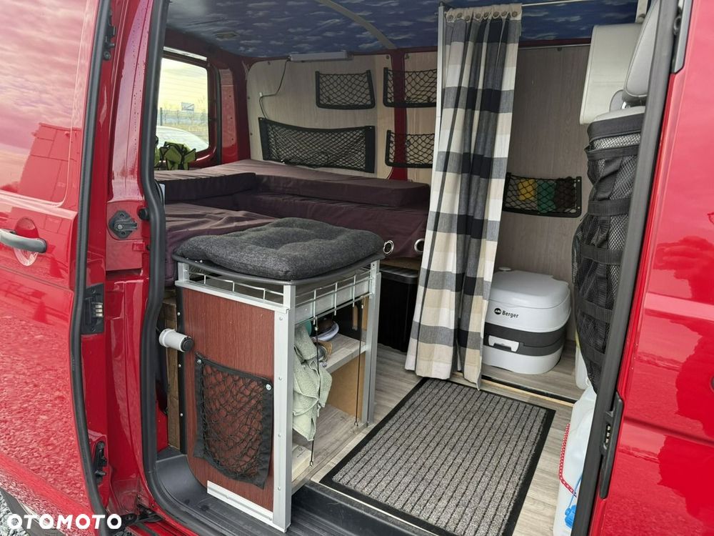 Volkswagen Transporter - 4