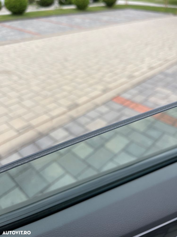 Volkswagen Touareg V6 TDI R-Style - 12
