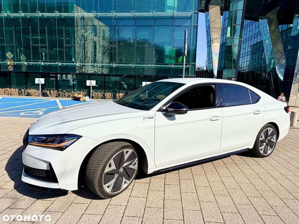 Skoda Superb 2.0 TDI SCR 4x4 Sportline DSG - 5