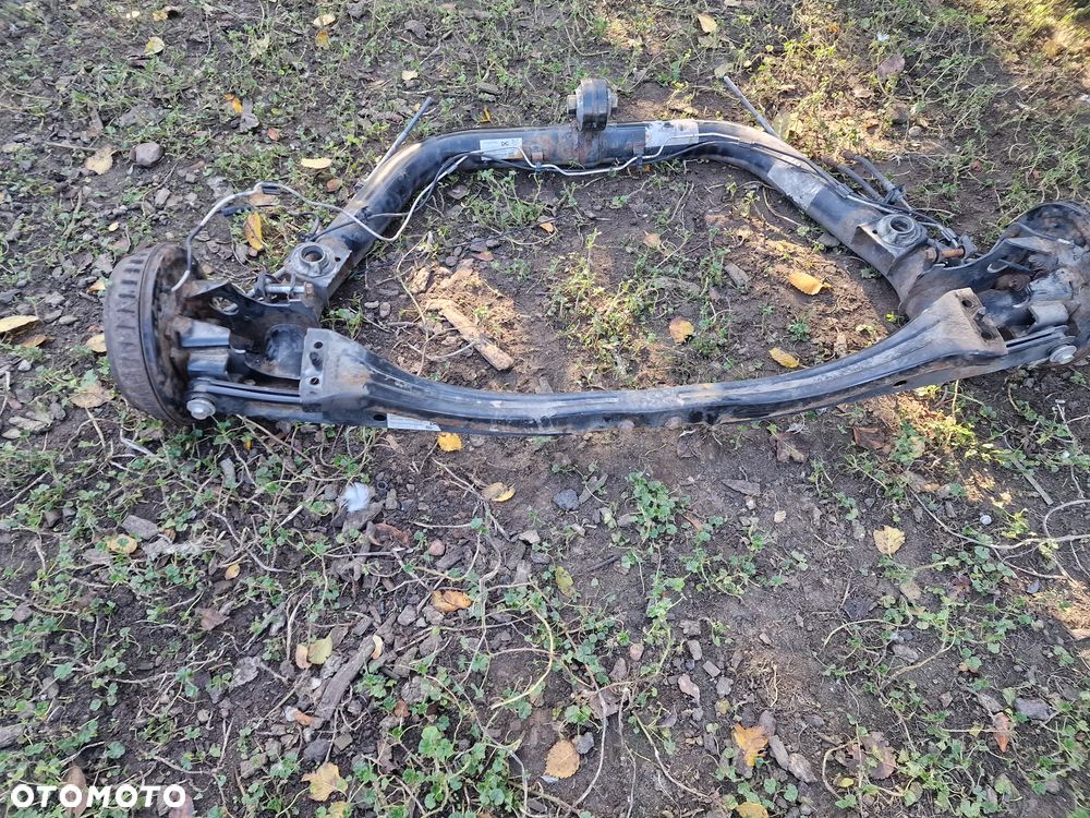 Belka tył oska twingo III smart forfour II - 1