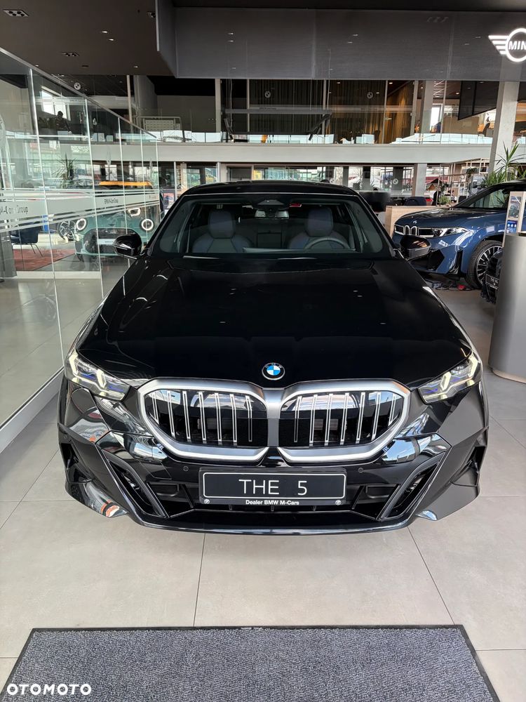 BMW Seria 5 520i mHEV M Sport - 8