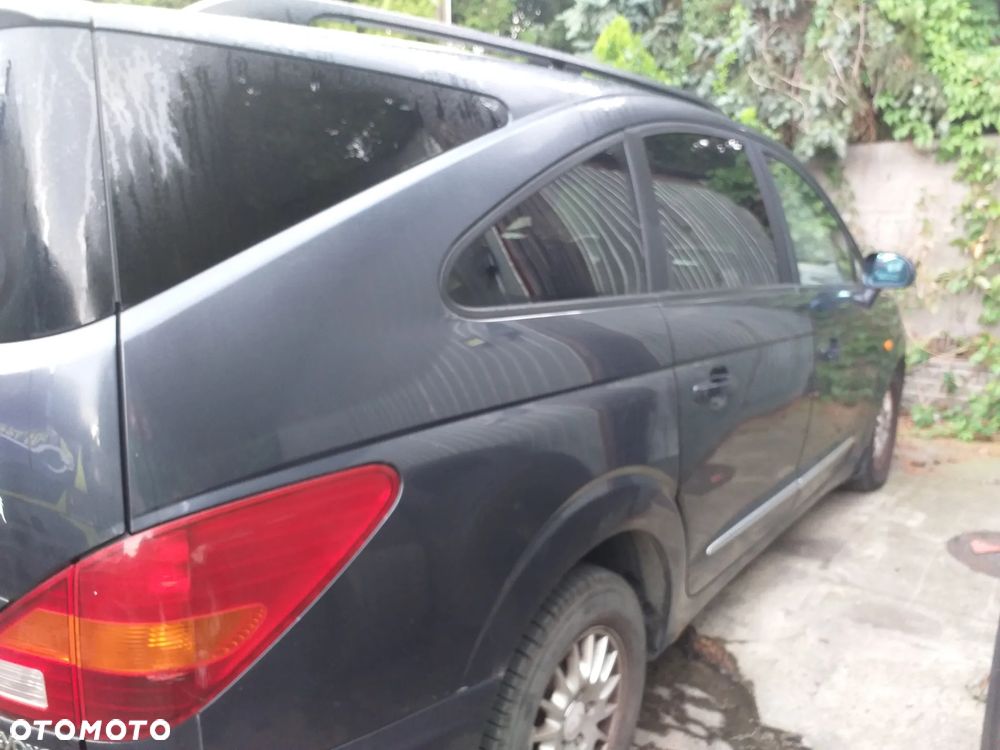 Auto na części - SSangyoung Rodius 165 diesel Silnik Skrzynia Drzwi Maska Klapa Błotnik Zderzak Lampa Szyba Klamka Lusterko Deska Kokpit - 3