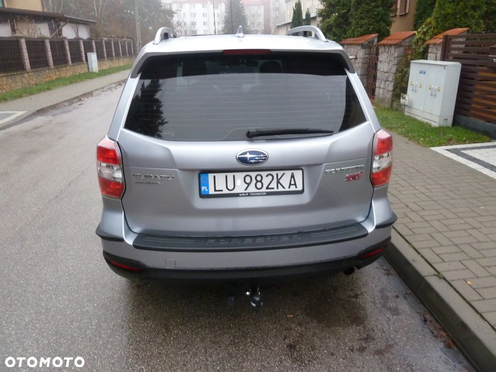Subaru Forester 2.0i Exclusive - 3