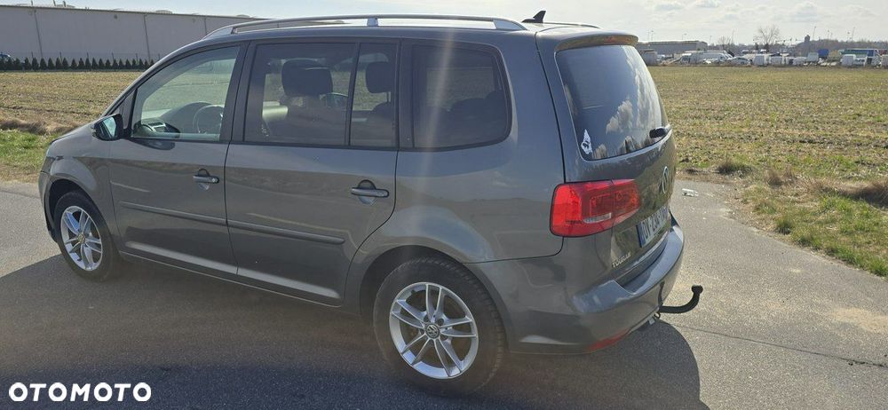 Volkswagen Touran - 3