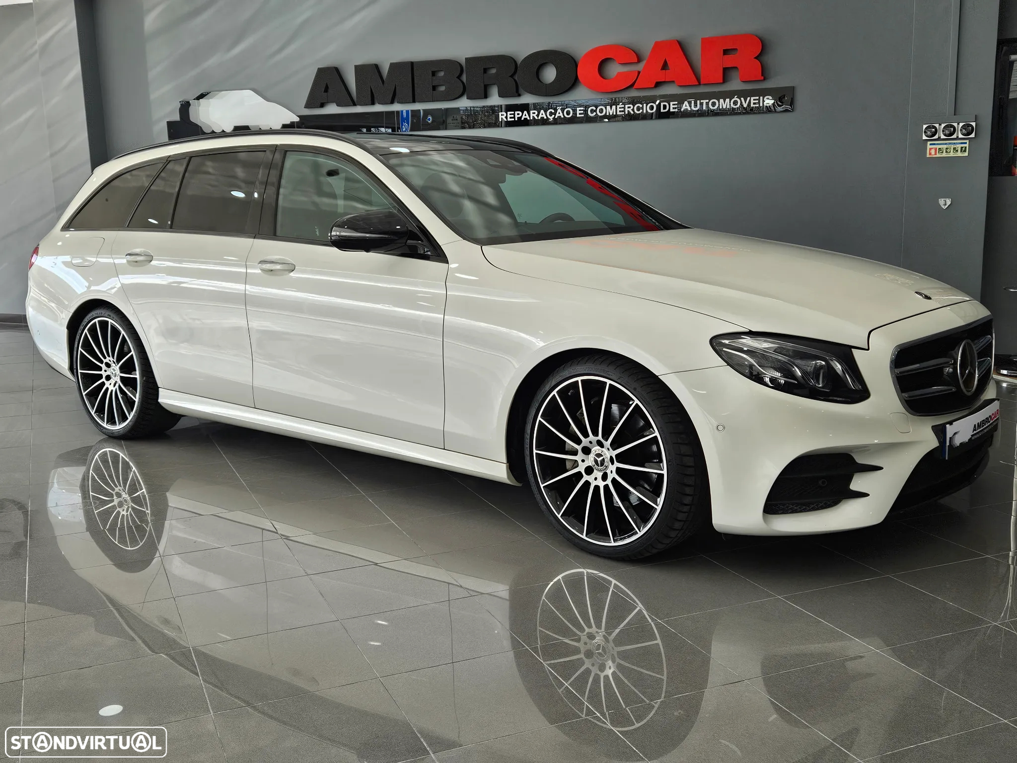 Mercedes-Benz E 300 d AMG Line - 4