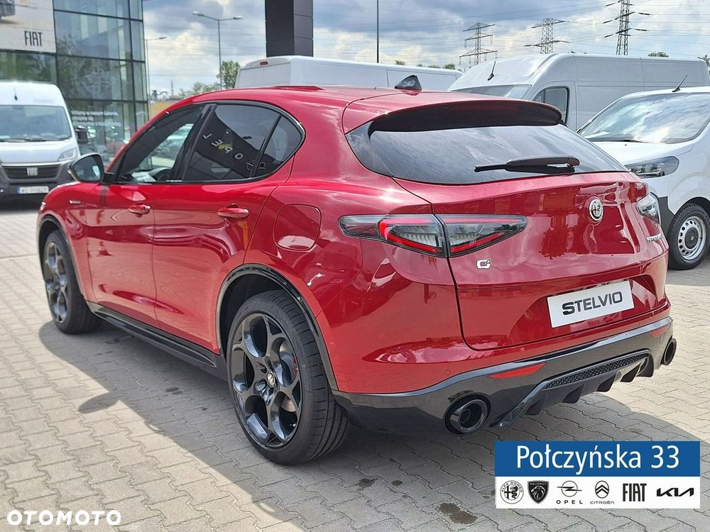 Alfa Romeo Stelvio 2025 photo 3