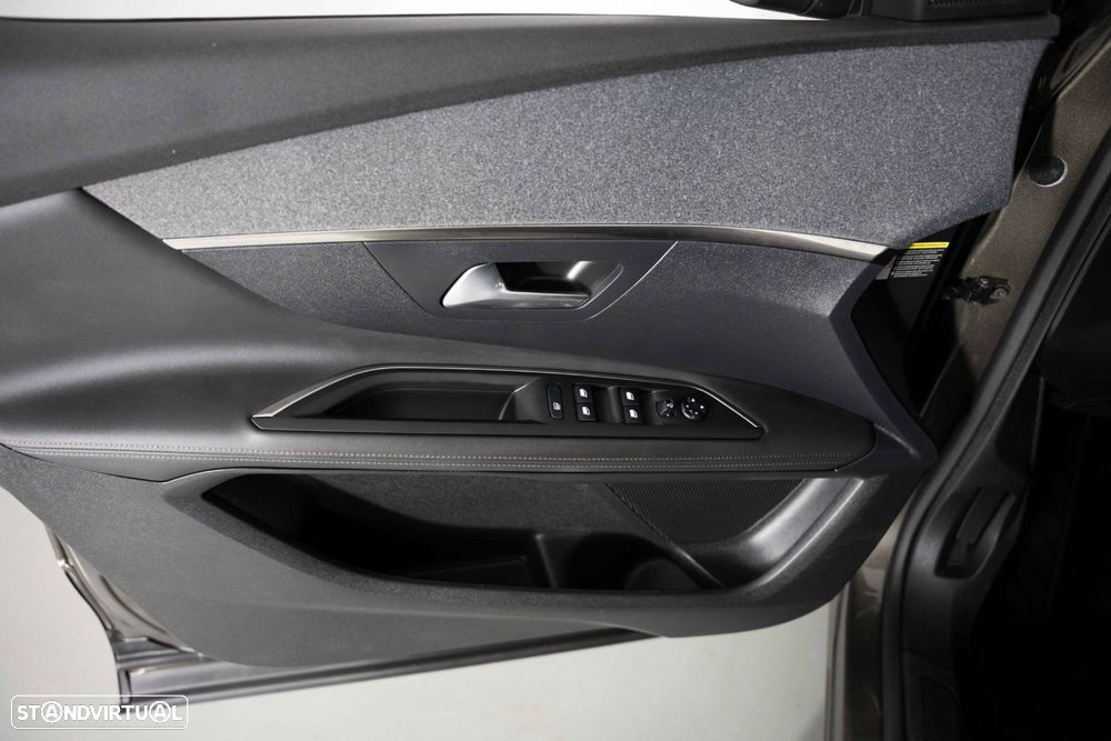 Peugeot 3008 1.2 PureTech Allure Pack - 22