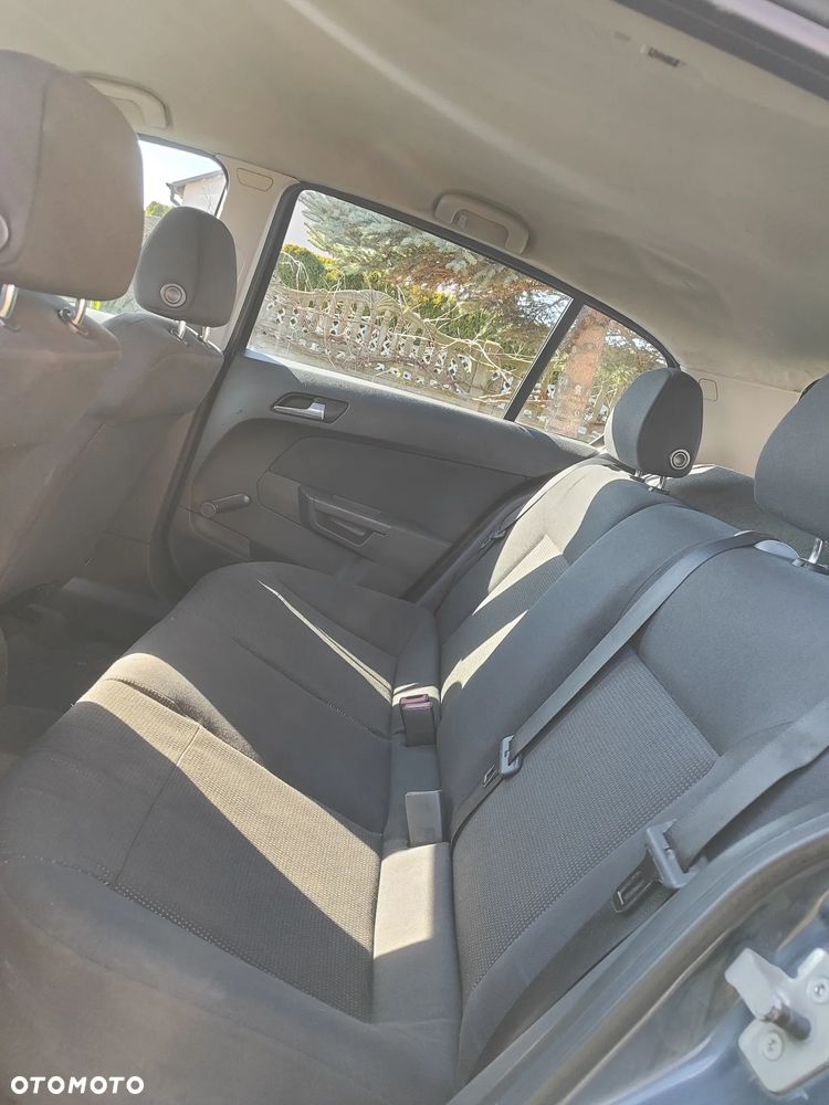 Opel Astra 1.4 Essentia - 7