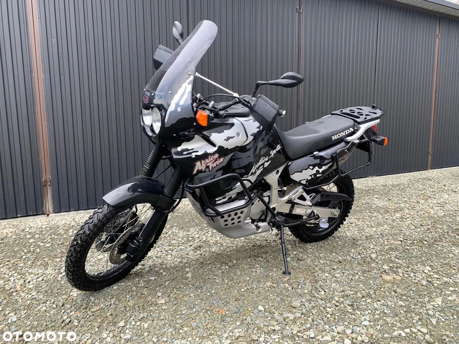 Honda XRV