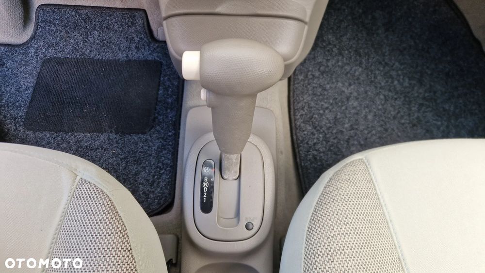 Nissan Micra - 17