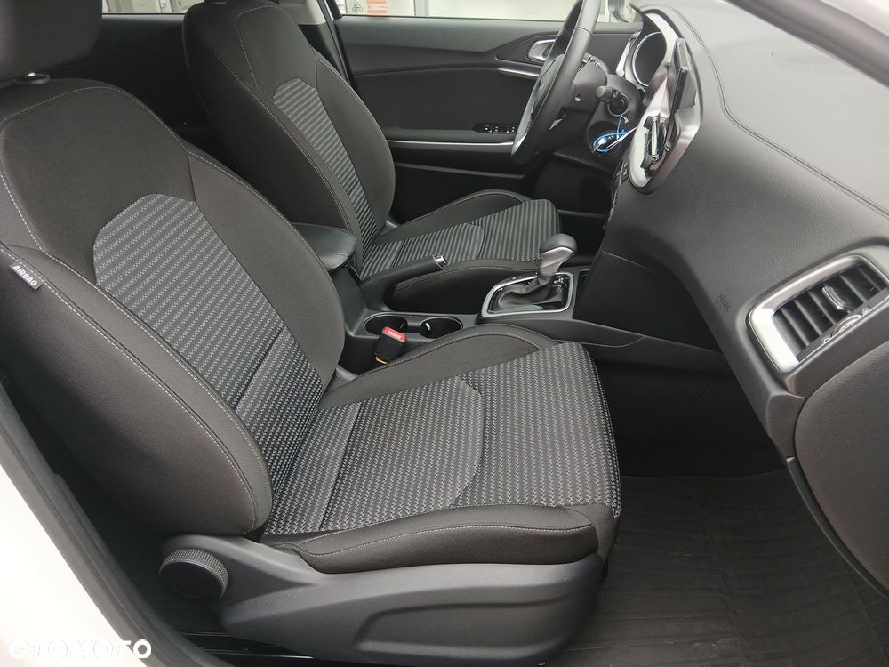 Kia XCeed 1.6 T-GDI M DCT - 19