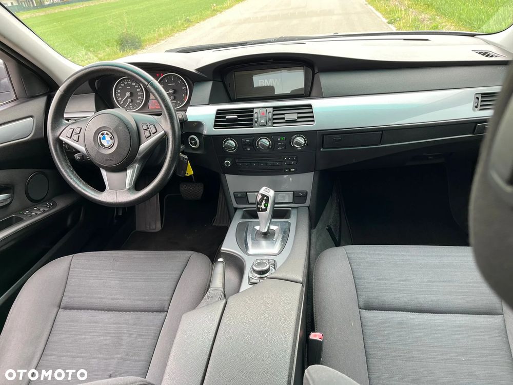 BMW Seria 5 520i - 19