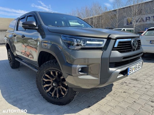 Toyota Hilux 2.8D 204CP 4x4 Double Cab AT Invincible - 2