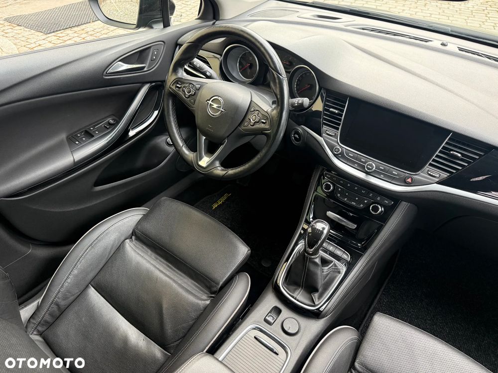 Opel Astra 1.6 BiTurbo D (CDTI) Start/Stop Innovation - 28