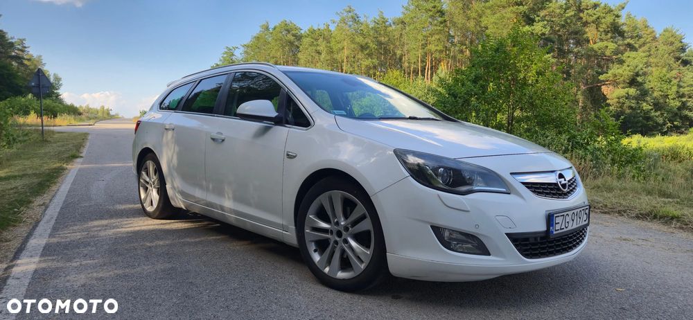 Opel Astra 2.0 CDTI DPF Cosmo - 14