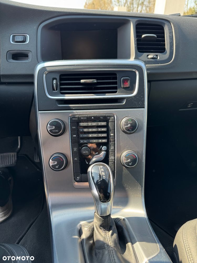 Volvo V60 - 10
