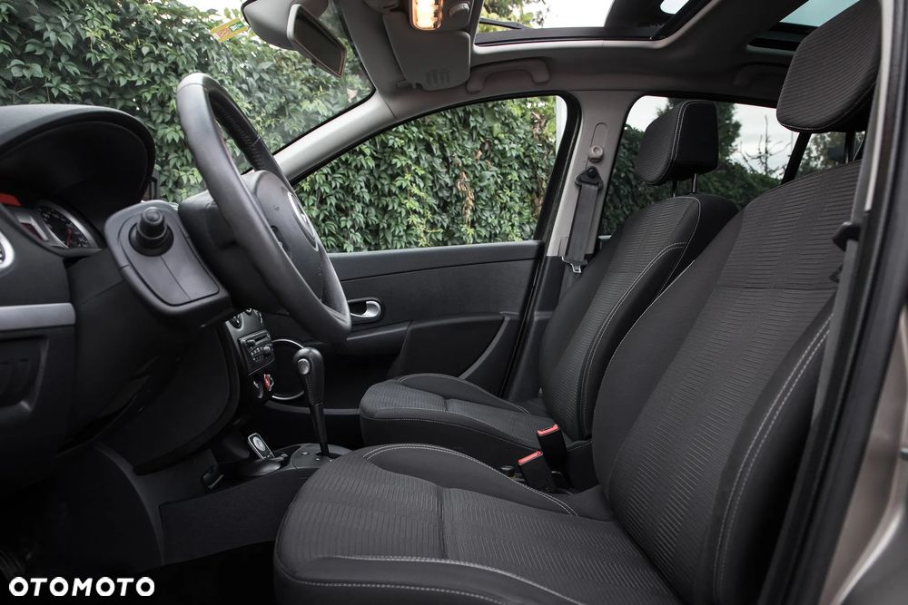 Renault Clio 1.6 16V Dynamique - 17