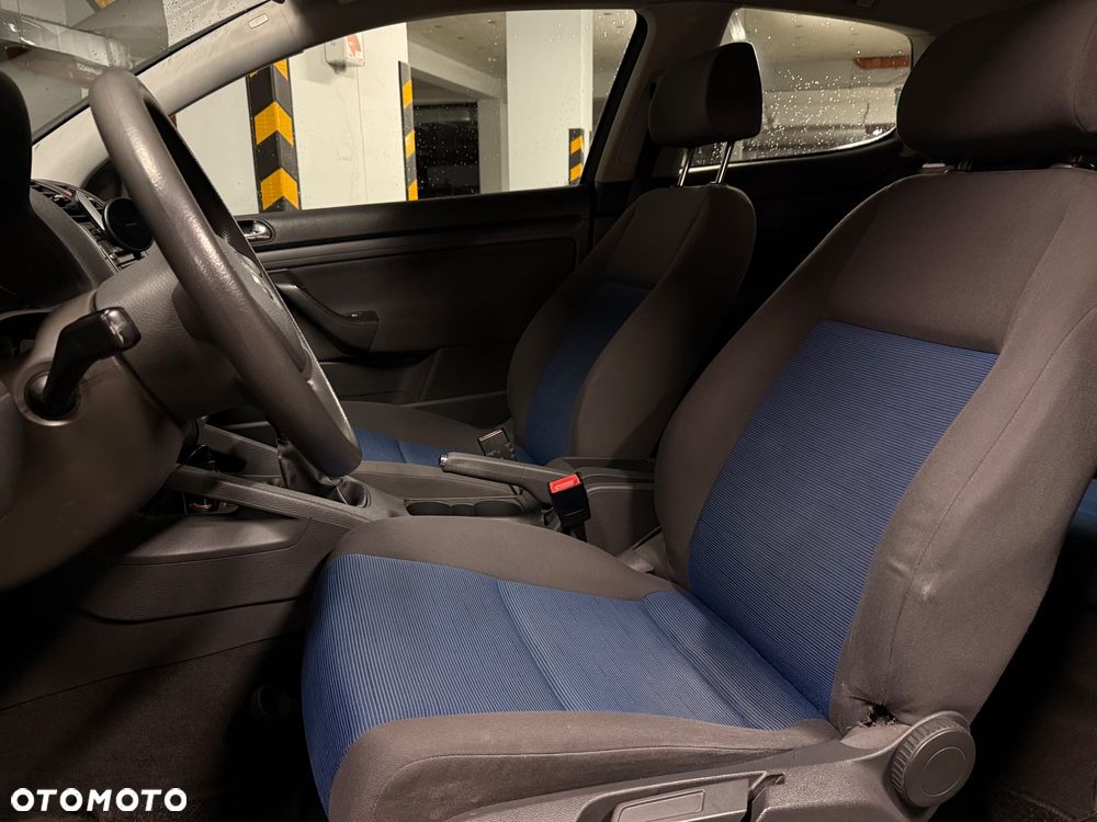 Volkswagen Golf - 13