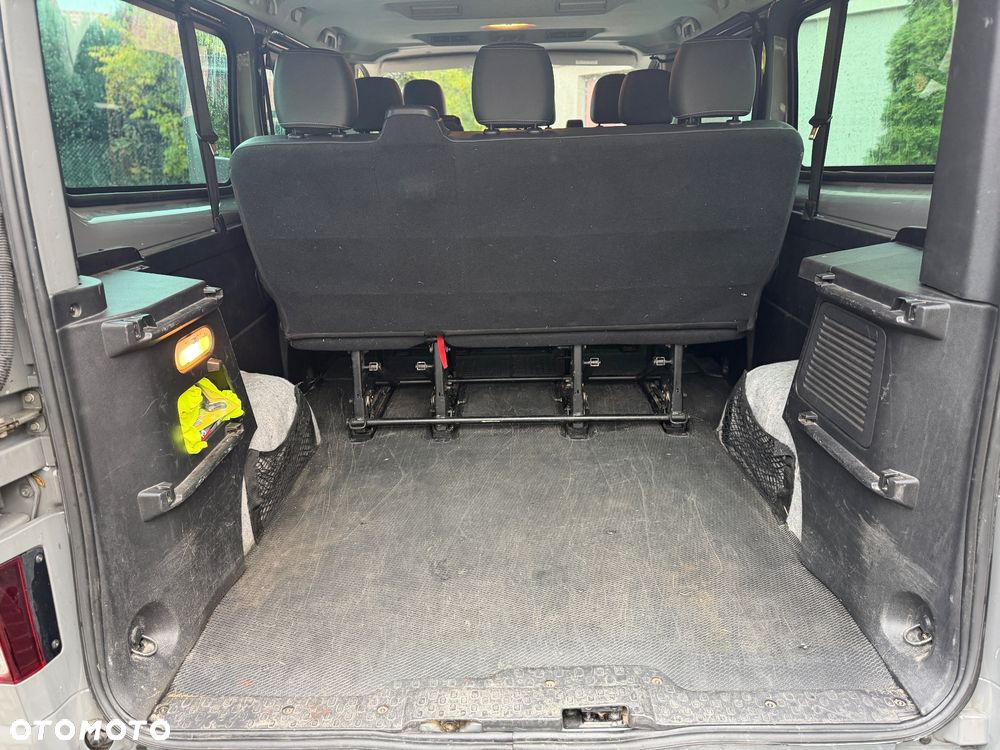 Opel Vivaro - 16