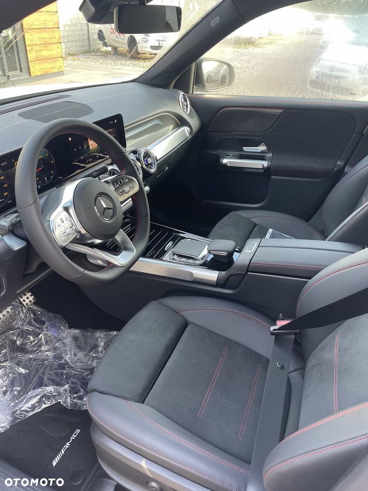 Mercedes-Benz GLB 200 mHEV AMG Line 7G-DCT - 6