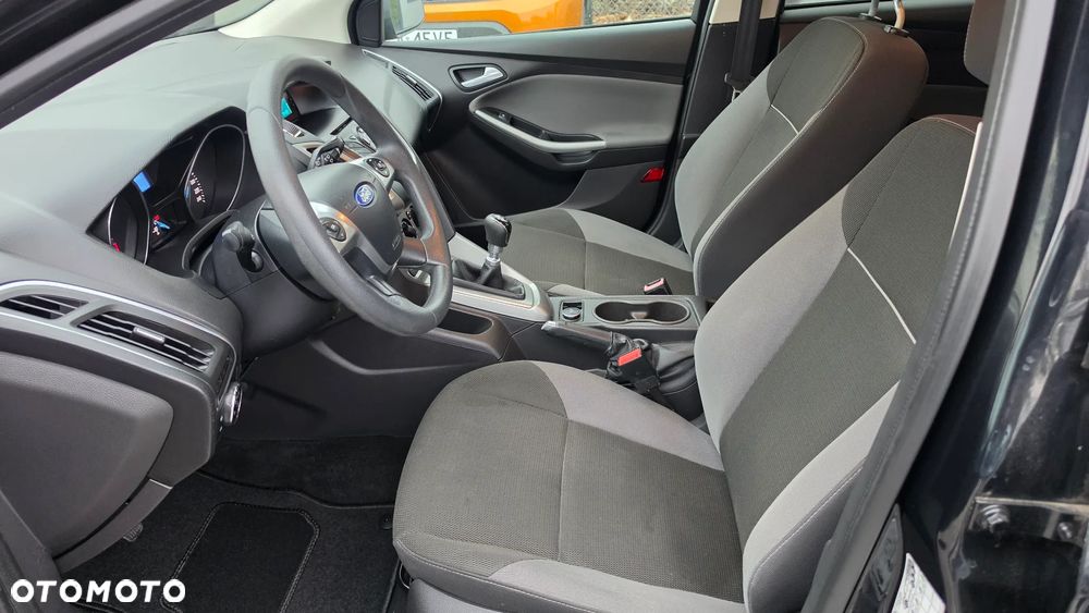 Ford Focus 1.0 EcoBoost Trend - 13