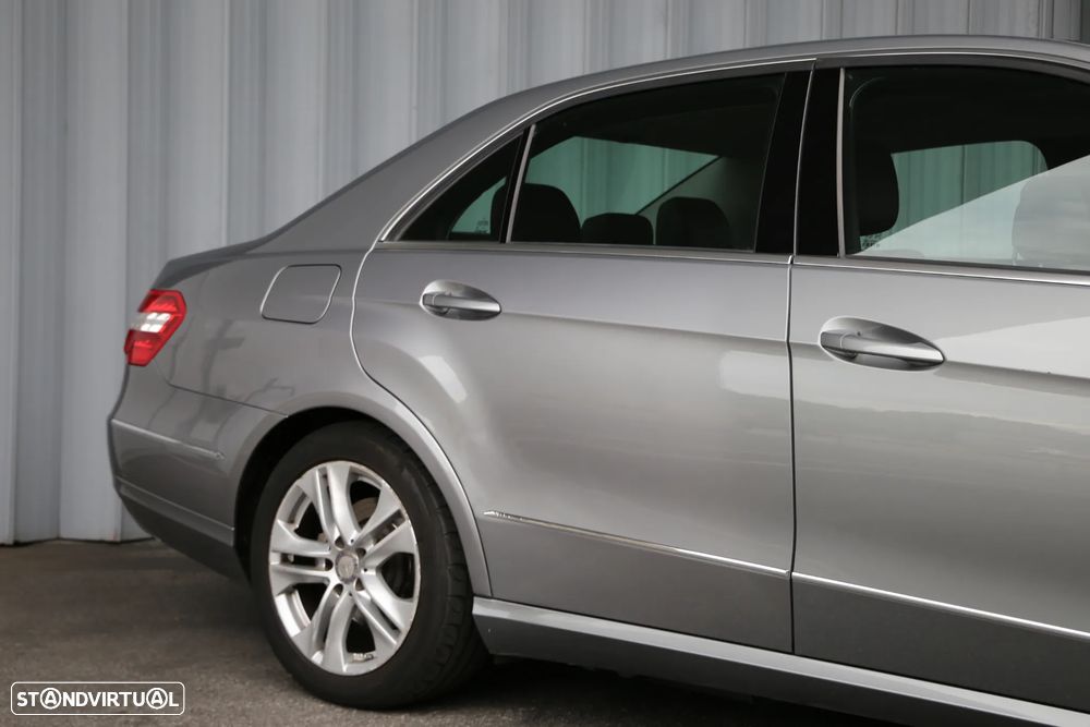 Mercedes-Benz E 300 Bluetec Hybrid Avantgarde - 7