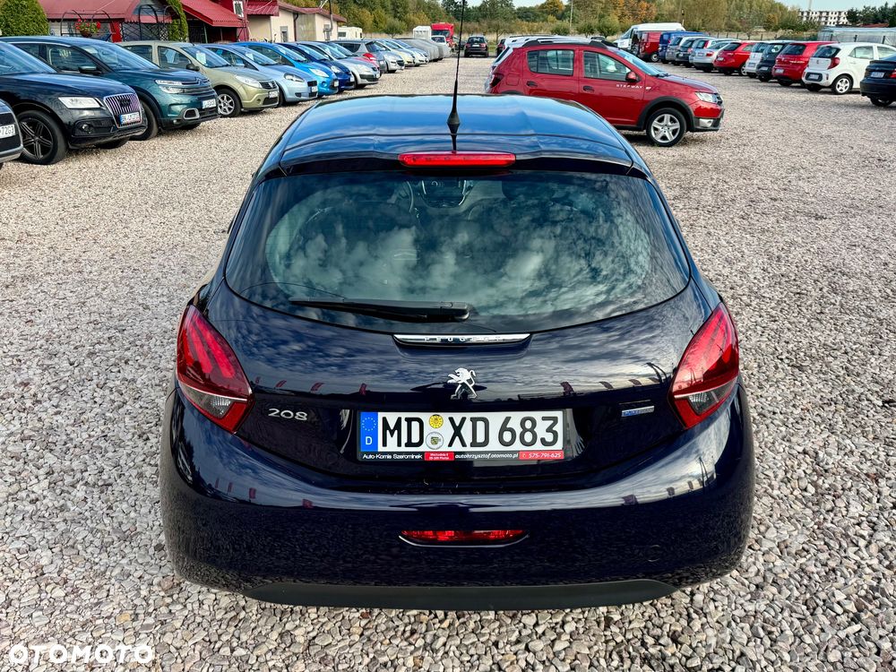 Peugeot 208 - 11