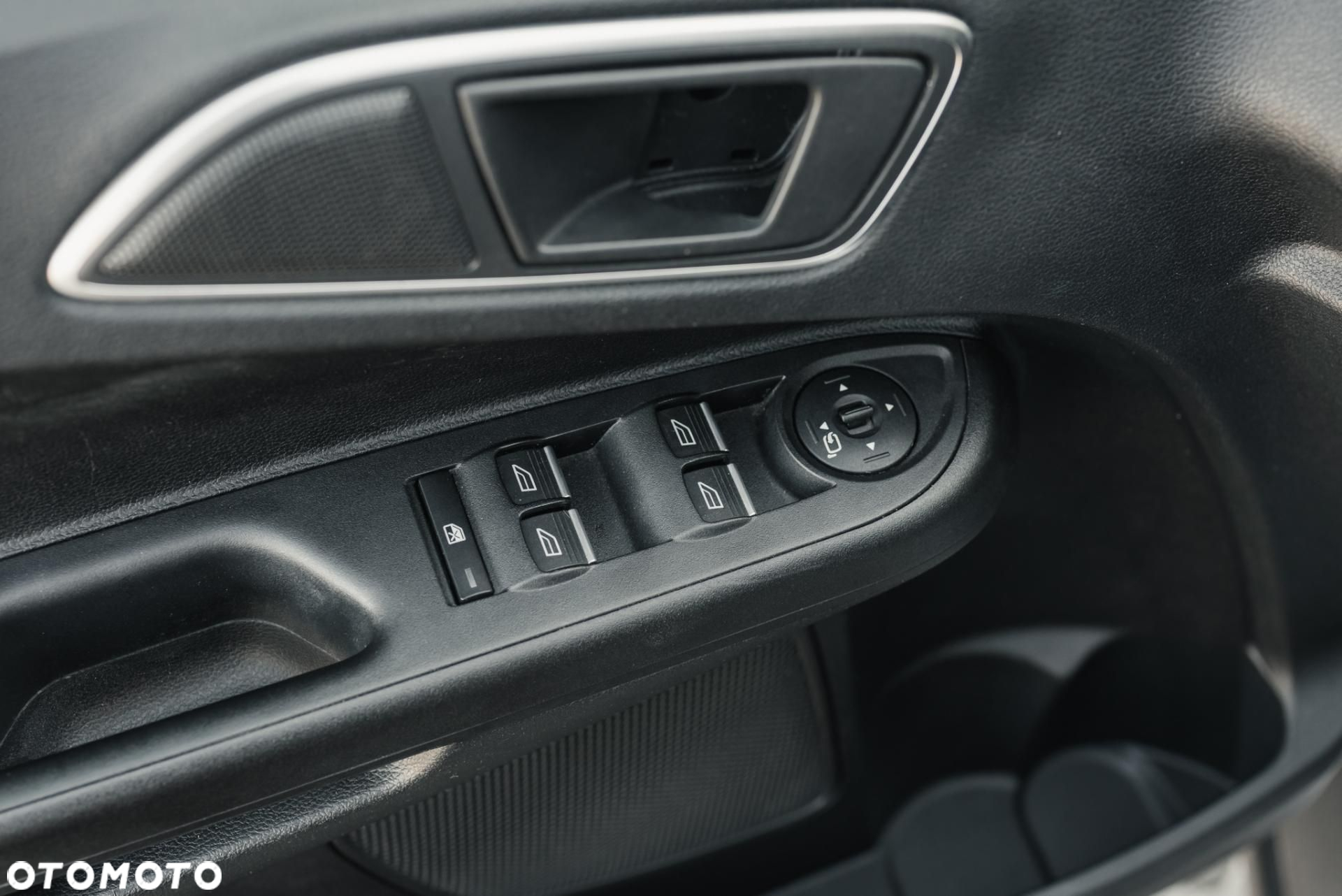 Ford B-MAX - 27