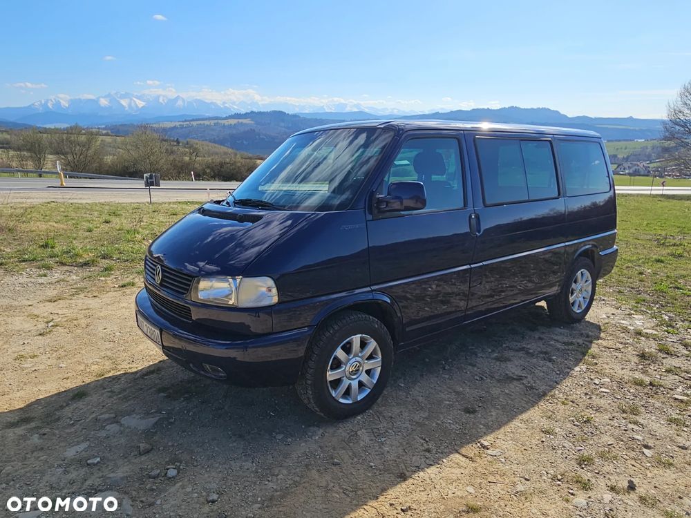 Volkswagen Caravelle - 2