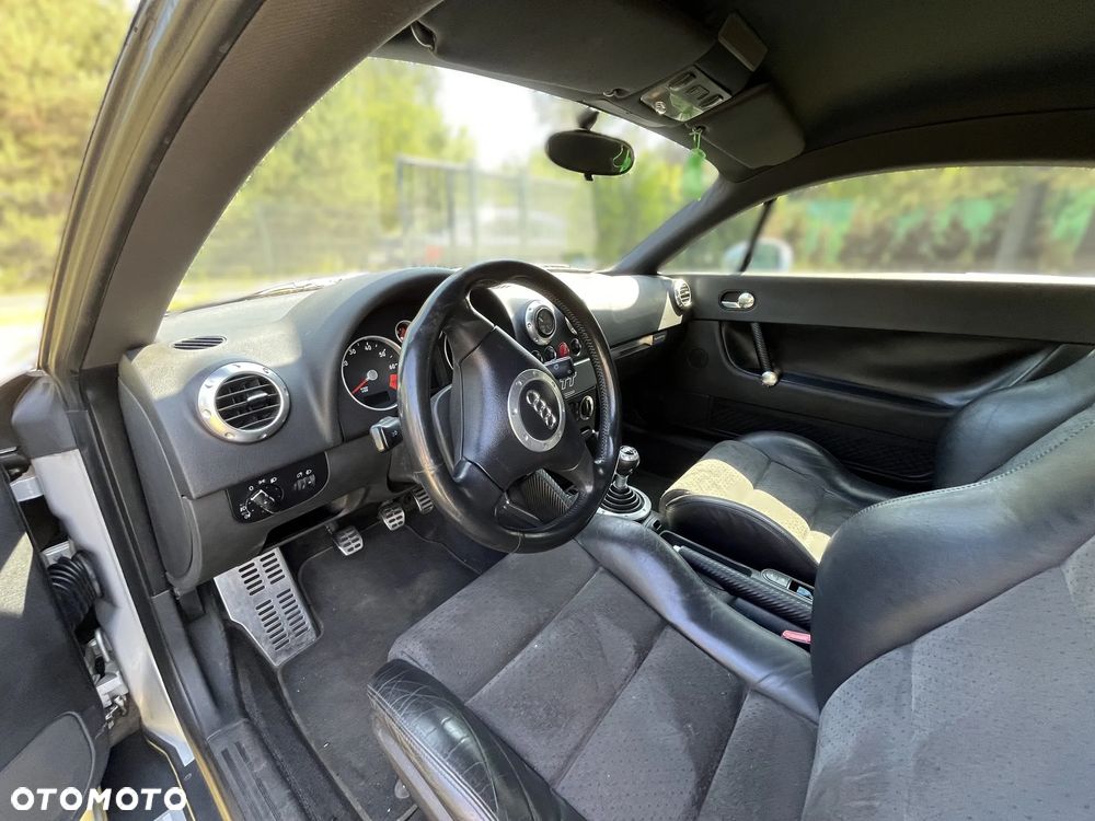 Audi TT Coupé 1.8T Quattro - 7