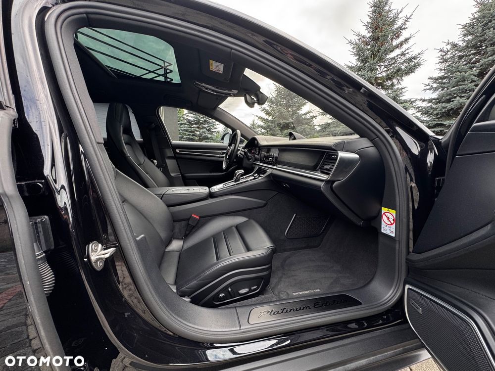 Porsche Panamera 4 E-Hybrid Platinum Edition - 26