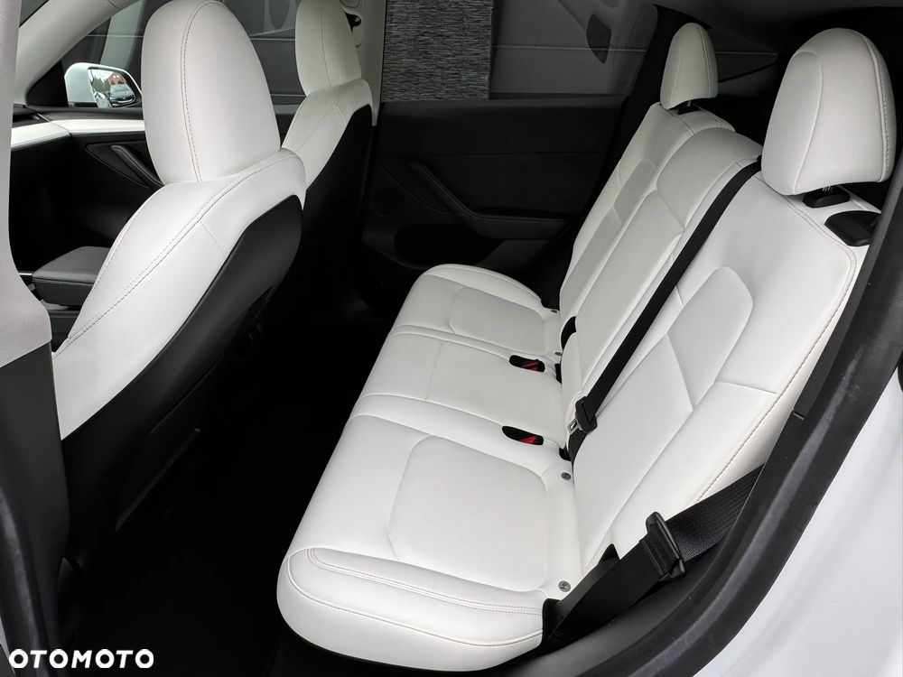 Tesla Model Y Standard - 17