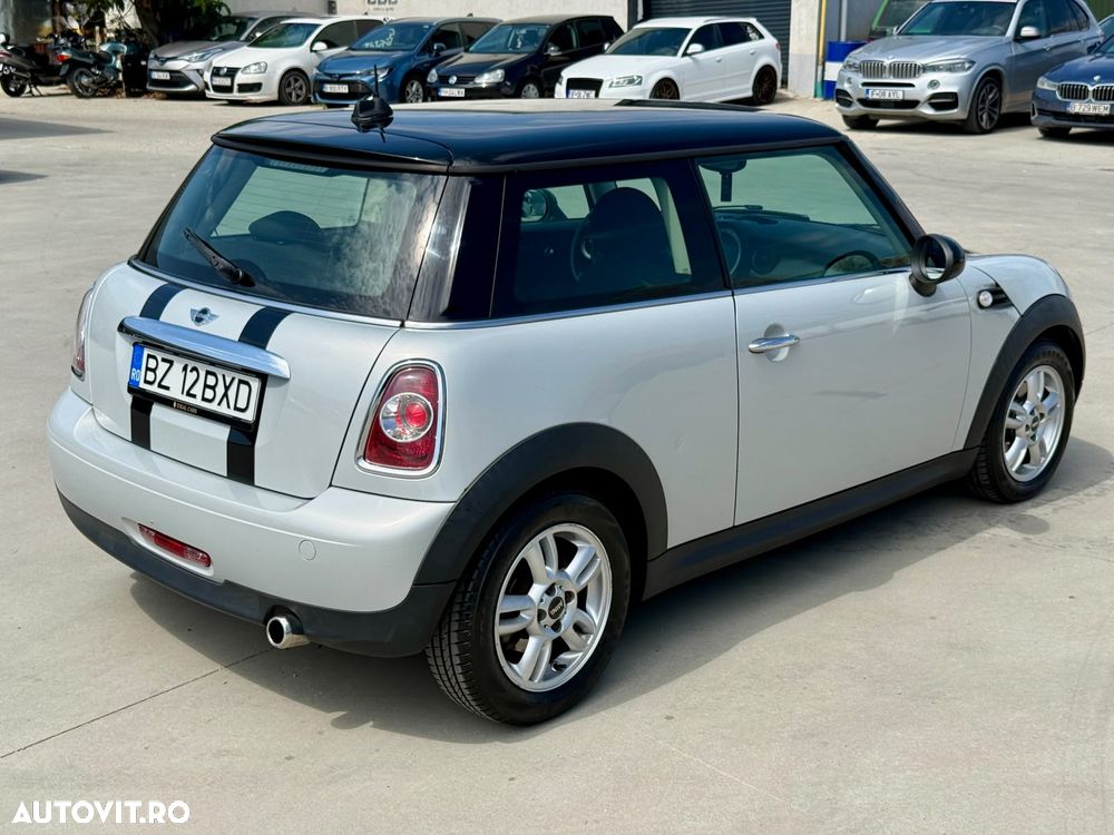 Mini Cooper D AT - 6