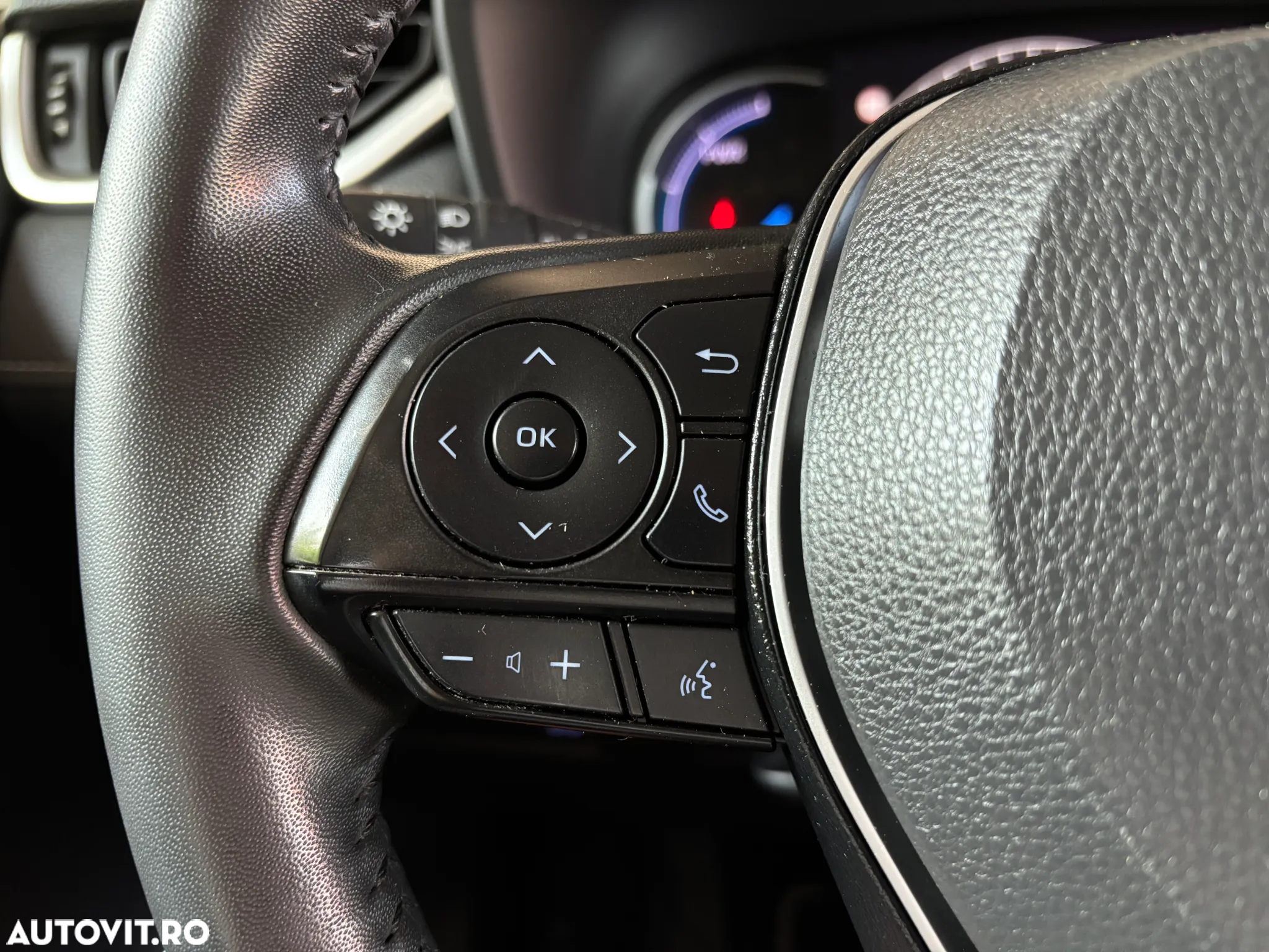 Toyota RAV4 2.5 Hybrid VVT-iE 4x4 Dynamic - 36