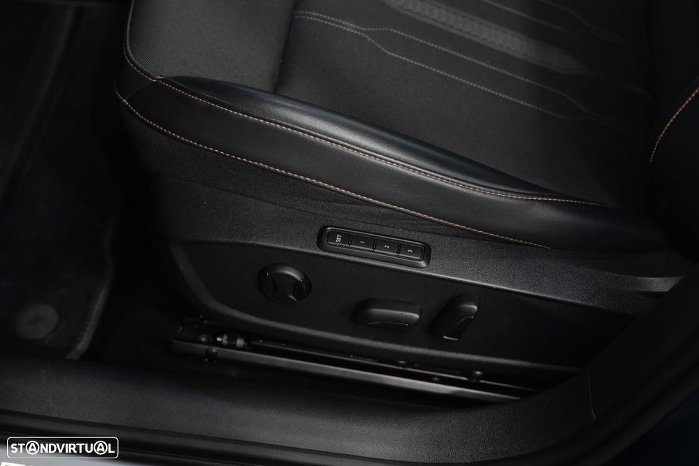 Cupra Formentor 1.4 e-Hybrid DSG VZ - 36