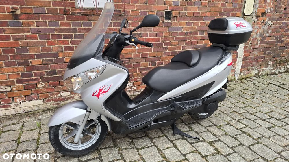 Suzuki Burgman - 2