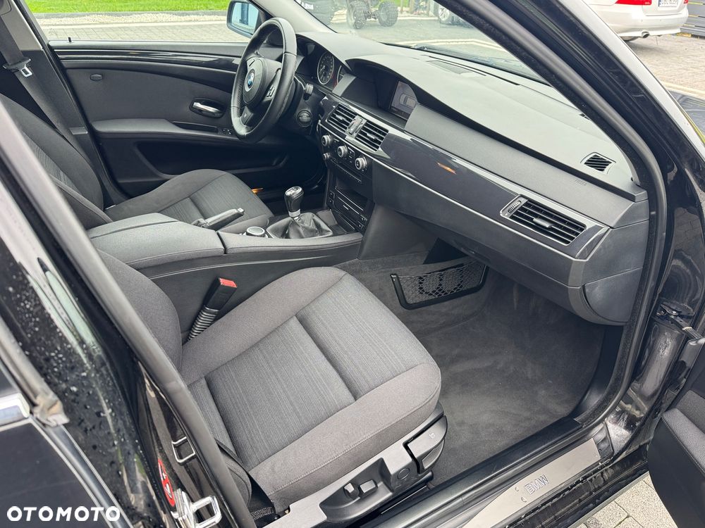 BMW Seria 5 - 24